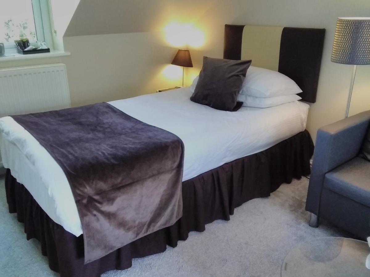 Windermere Studio Rooms - With Free Car Parking Onsite Экстерьер фото