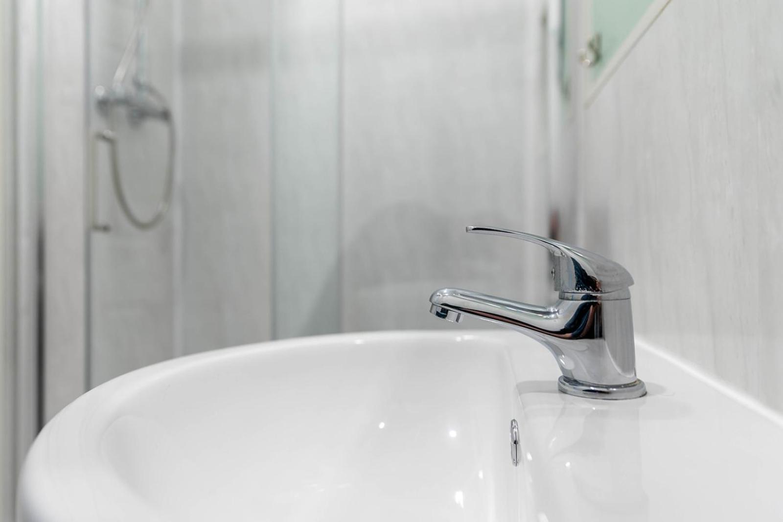Windermere Studio Rooms - With Free Car Parking Onsite Экстерьер фото