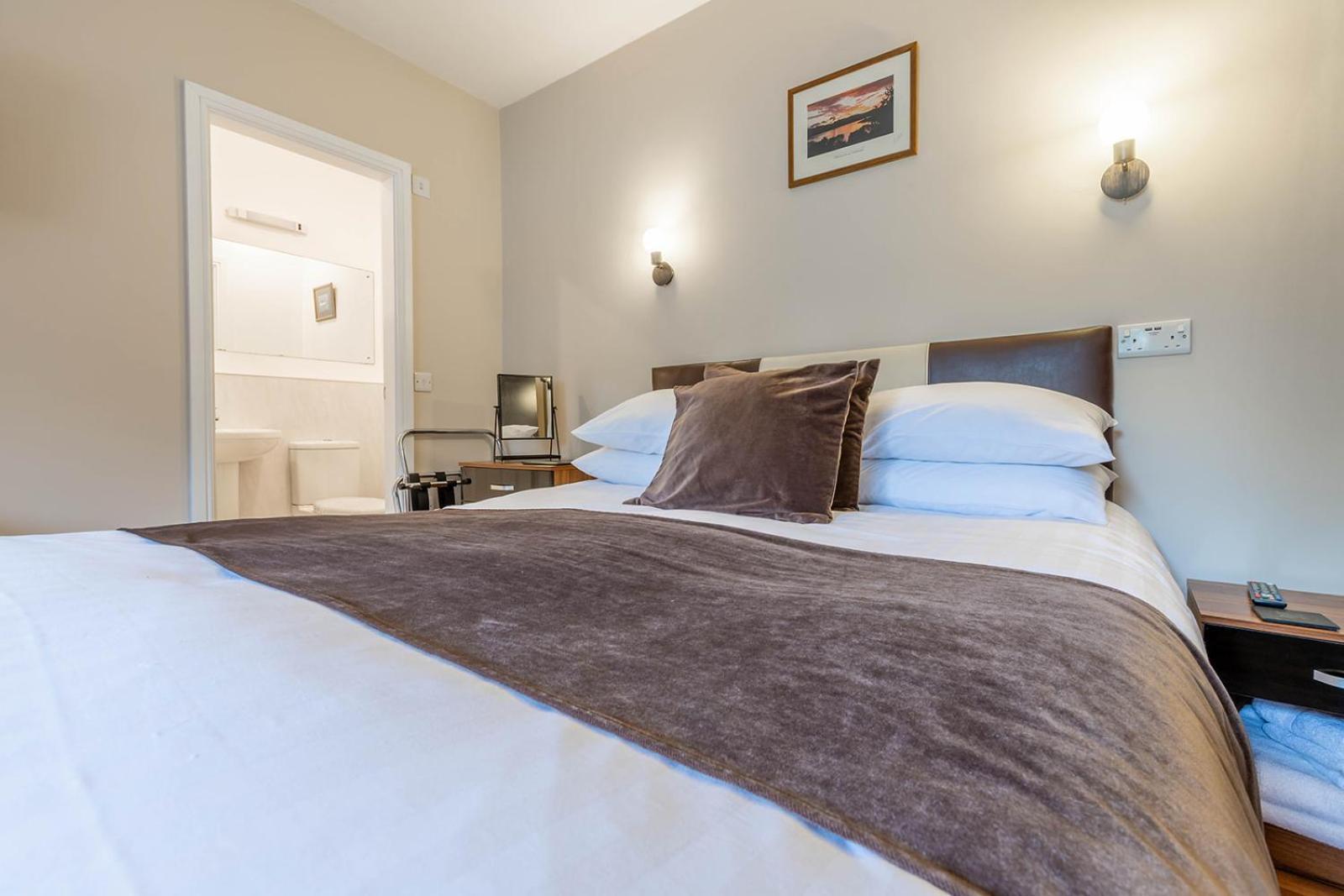 Windermere Studio Rooms - With Free Car Parking Onsite Экстерьер фото