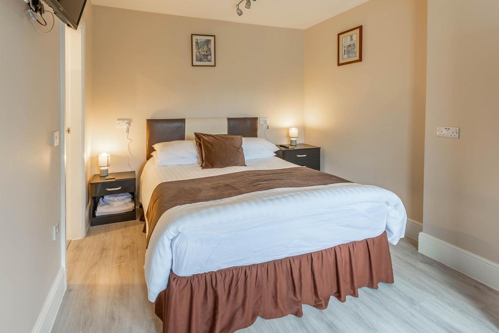 Windermere Studio Rooms - With Free Car Parking Onsite Экстерьер фото