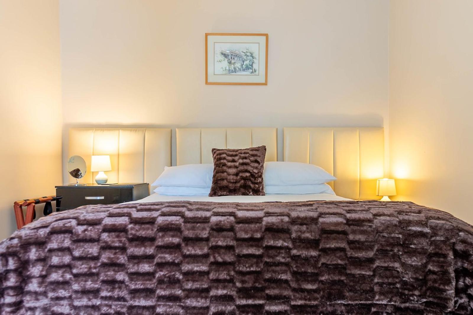 Windermere Studio Rooms - With Free Car Parking Onsite Экстерьер фото